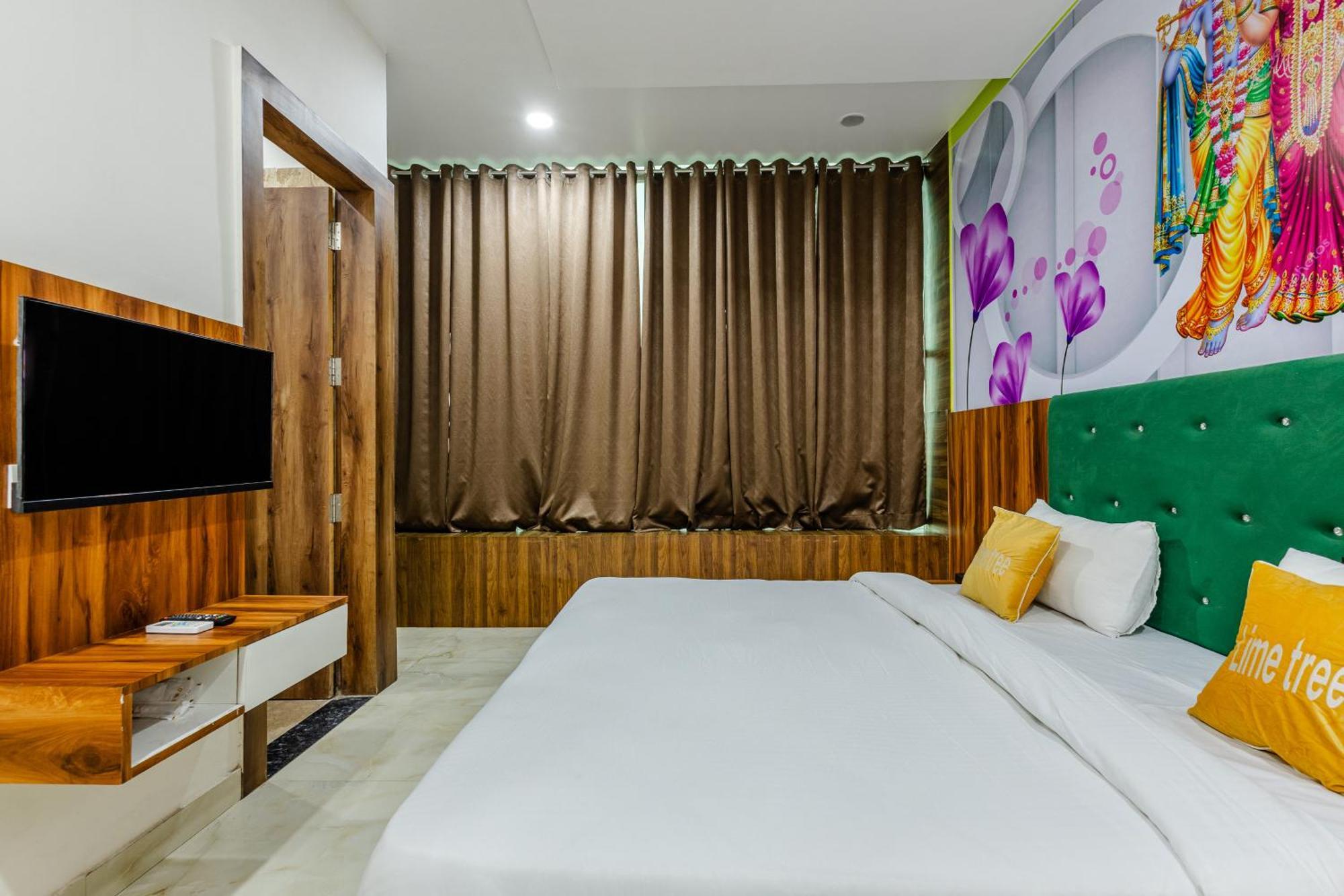 Lime Tree Hotel And Banquet Vrindāvan Extérieur photo