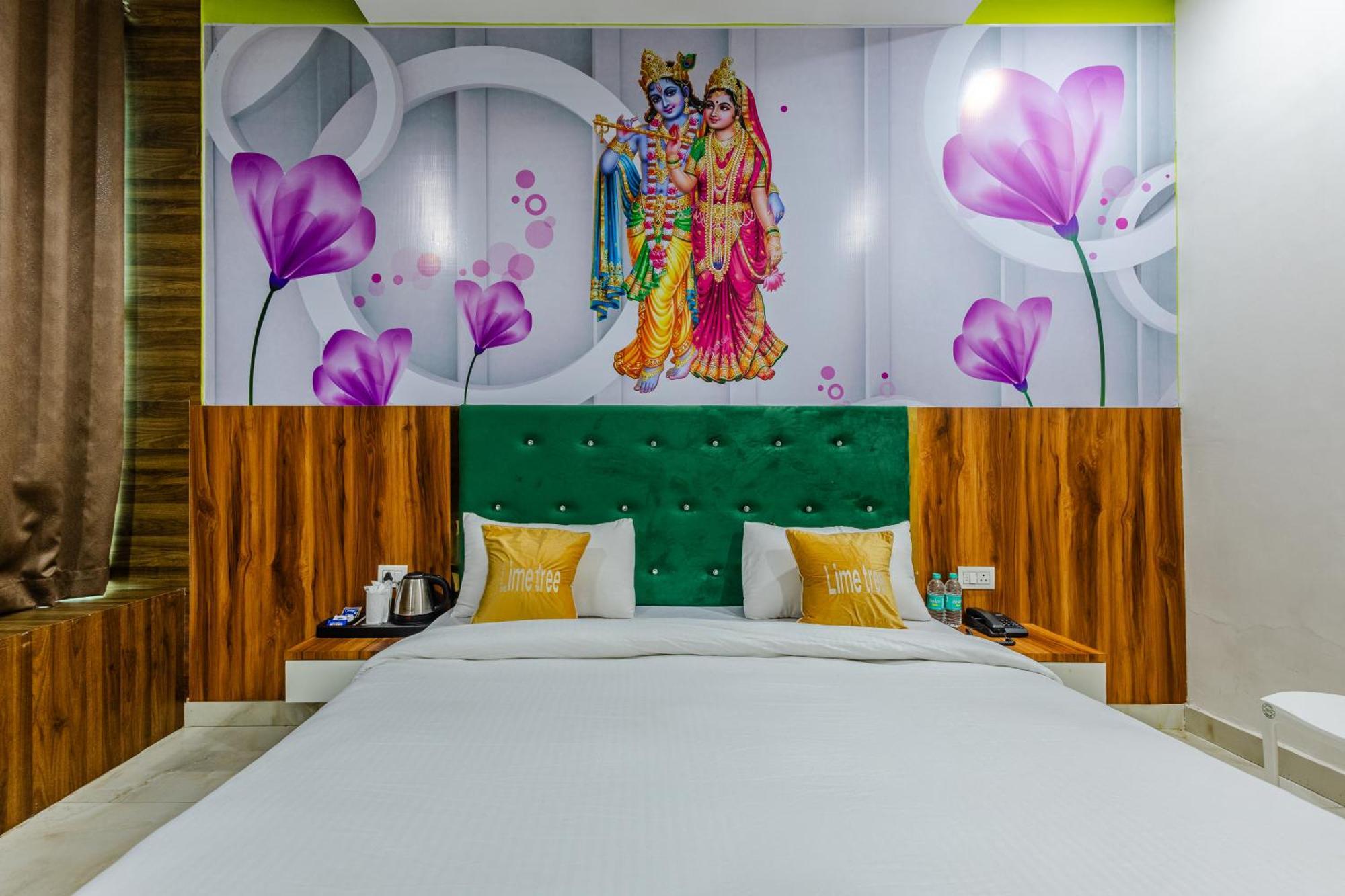Lime Tree Hotel And Banquet Vrindāvan Extérieur photo
