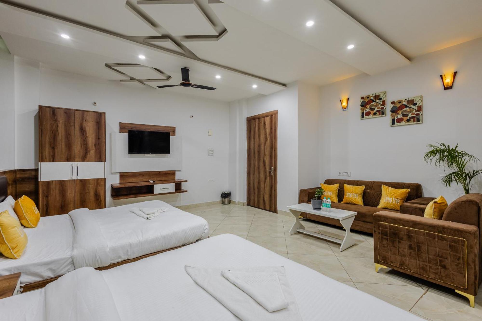 Lime Tree Hotel And Banquet Vrindāvan Extérieur photo